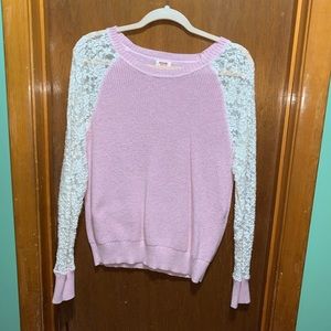 White lace sleeve sweater